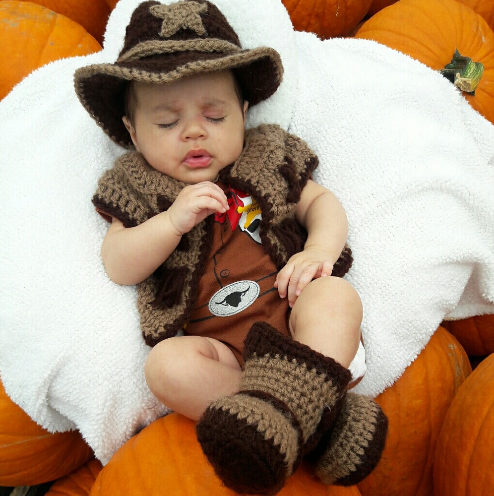 Baby knitted cowboy set